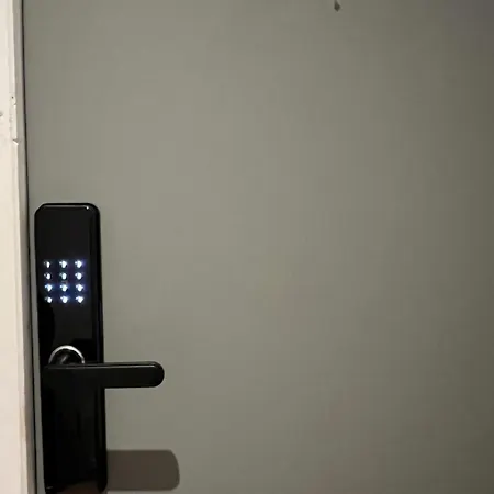 Modernes Et Chaleureux Proche Gare Avec Acces Jardin Apartament Châtellerault