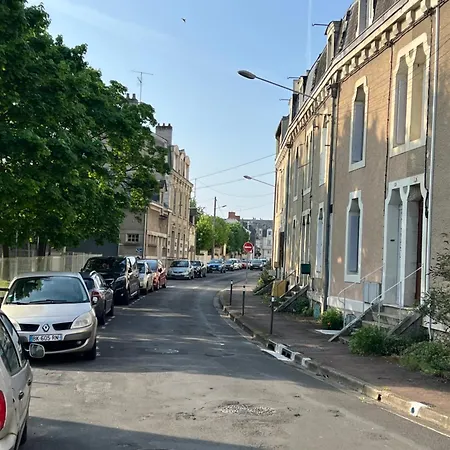 Modernes Et Chaleureux Proche Gare Avec Acces Jardin *